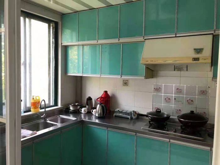 星湖花园 3室2厅2卫 158m&sup2;