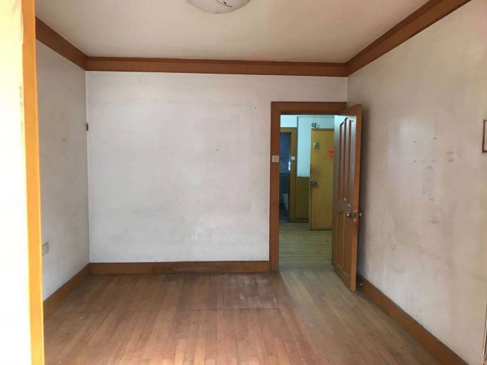 华侨花苑 3室2厅2卫 132m&sup2;