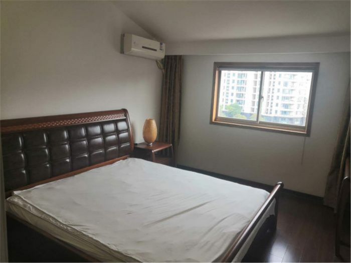 天都花苑 4室2厅2卫 129m&sup2;
