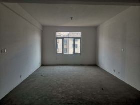 军山花园 4室2厅3卫 300m&sup2;