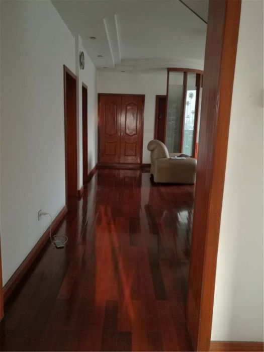 银花苑 4室2厅1卫 131m&sup2;