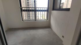 中港翡翠城 3室2厅1卫 89m²