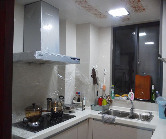 万通城 2室2厅1卫 98m&sup2;