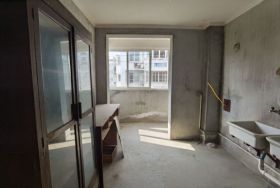 五山公寓 4室2厅2卫 122m&sup2;