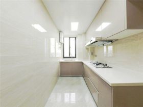 中南世纪花城三期 4室2厅2卫 138m&sup2;