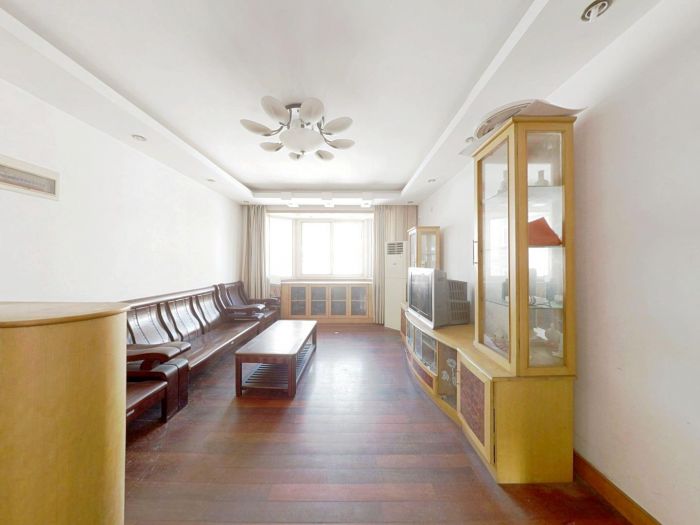 星湖花园 3室2厅1卫 126m&sup2;
