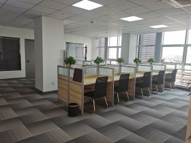 江海大厦 4室2厅0卫 200m²