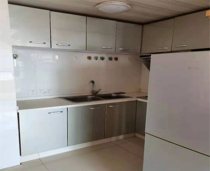 奥特莱斯 2室1厅1卫 86m&sup2;