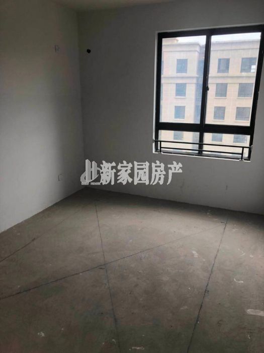 罗福宫 3室2厅1卫 96m&sup2;