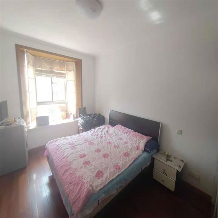 前景花苑 3室2厅1卫 131.59m&sup2;