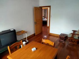 光明东村 4室2厅2卫 143.9m&sup2;