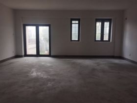 南通壹城水清木华 5室2厅3卫 239.00m&sup2;