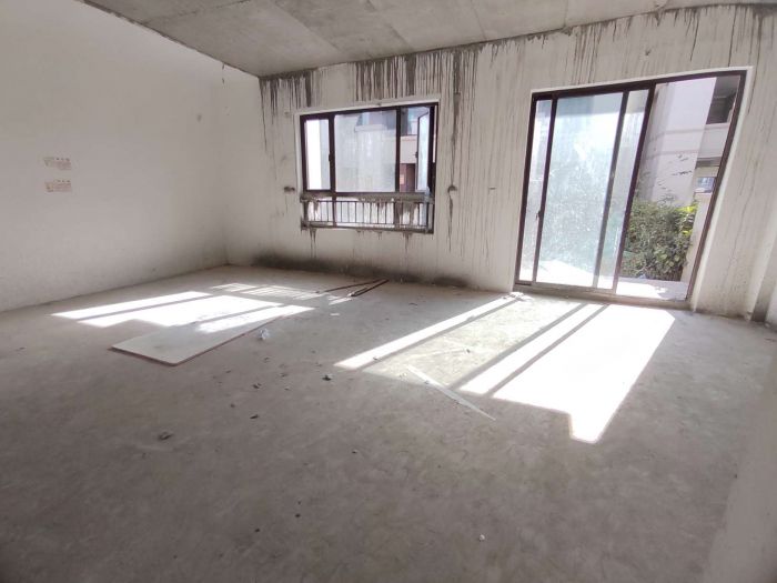 盛和九里香堤二期 4室2厅1卫 168.00m&sup2;
