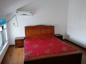 陆洪小镇街区 3室1厅1卫 90m&sup2;