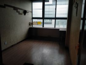 名都广场 1室1厅1卫 98m&sup2;