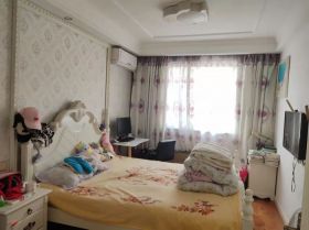 紫东花苑 4室2厅1卫 128m&sup2;