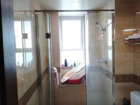 万科濠河传奇 3室2厅2卫 108m²