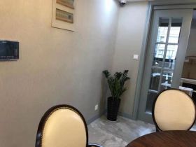 中港城 5室2厅3卫 239m&sup2;