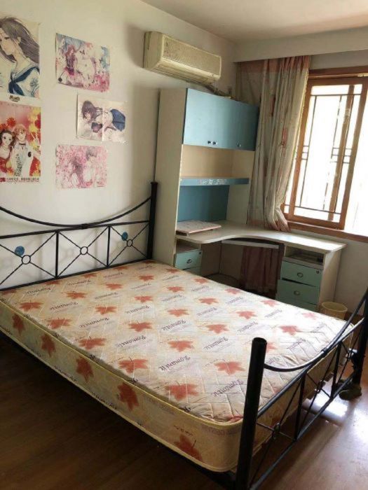 莲花苑 4室2厅2卫 144m&sup2;