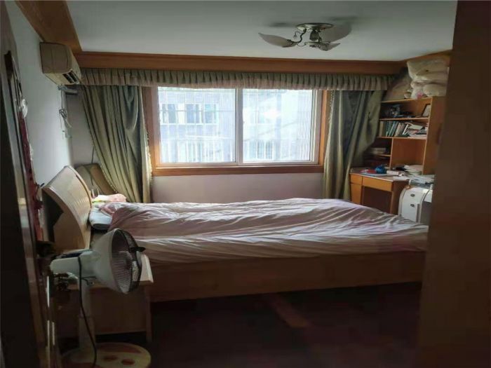 新龙花苑 2室2厅1卫 87m&sup2;