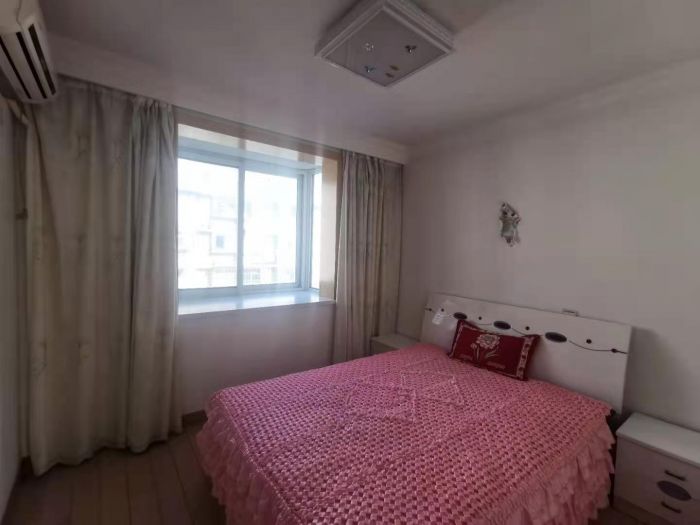春晖花园 3室2厅1卫 121m&sup2;