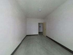 兴石花园 3室2厅1卫 108m&sup2;