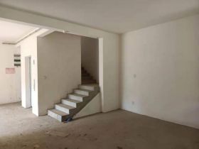 城山隐花苑 6室4厅4卫 290m&sup2;