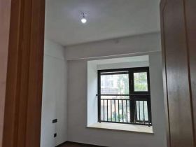 春风南岸东园 3室2厅1卫 96m&sup2;