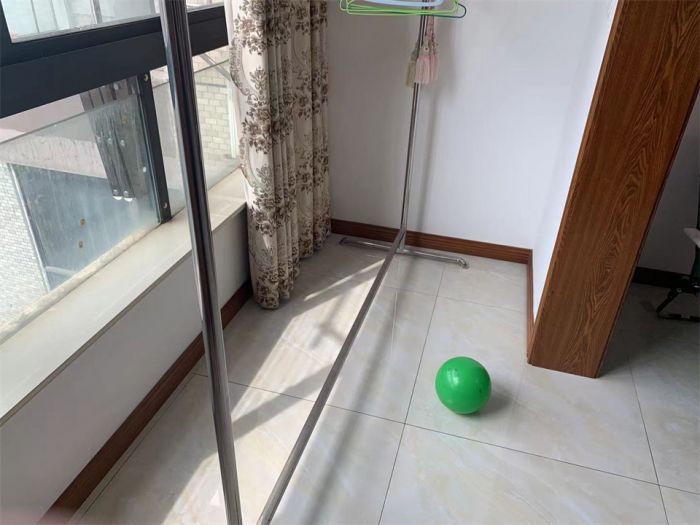万通城 2室2厅1卫 96m&sup2;
