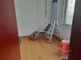 易家桥新村 2室1厅1卫 70m&sup2;