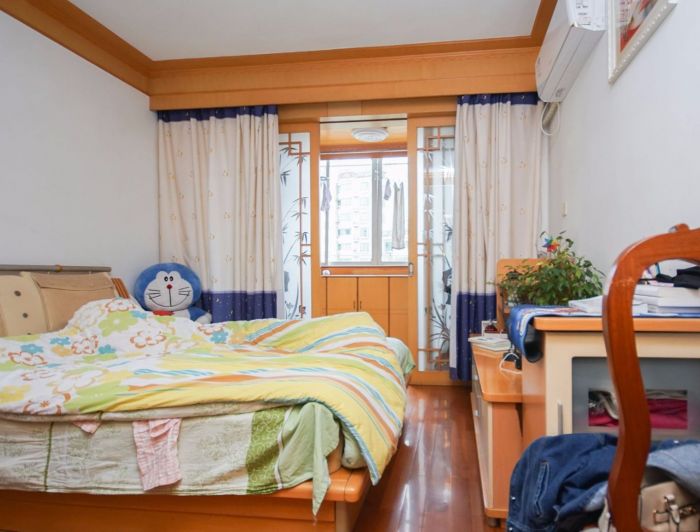 湾子头新寓 4室2厅2卫 191m&sup2;