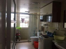 江海名苑南区 3室2厅2卫 145m&sup2;