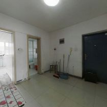 越江新村 5室2厅2卫 124m²