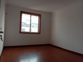 新华佳园 4室2厅1卫 142.91m&sup2;