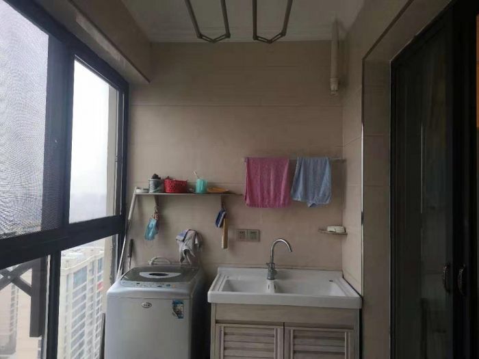 万达华府 2室2厅1卫 108m&sup2;