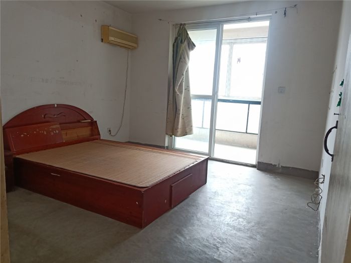 春天花园 1室1厅1卫 59m&sup2;