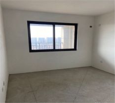 皇家花园北区 4室2厅2卫 143m&sup2;
