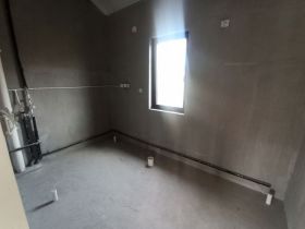 云樾河山 4室2厅3卫 168m&sup2;
