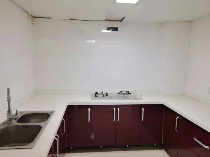鸿运大厦 2室1厅1卫 65m&sup2;