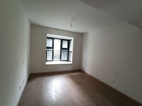 云樾河山 3室2厅2卫 118m&sup2;