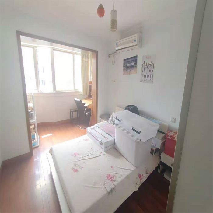 前景花苑 3室2厅1卫 131.59m&sup2;
