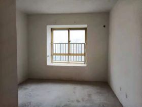 尚海湾 3室2厅1卫 140m&sup2;