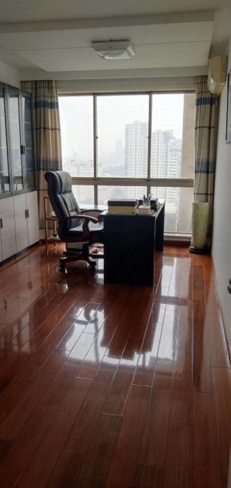 王府大厦 3室2厅2卫 183m&sup2;