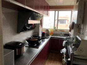 北濠桥东村 4室2厅2卫 140.00m&sup2;