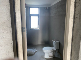 华强城 4室2厅2卫 158m²