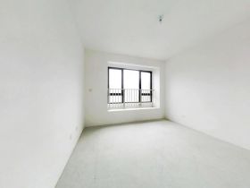 万濠山庄 3室2厅2卫 143m&sup2;