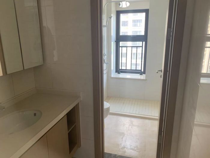 春风南岸东园 4室2厅2卫 136m&sup2;