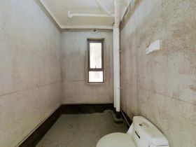冠城大通棕榈湾 2室2厅1卫 88m&sup2;