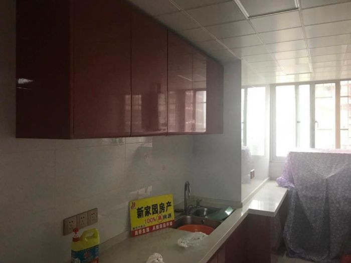 启秀星河城 3室1厅1卫 108m&sup2;