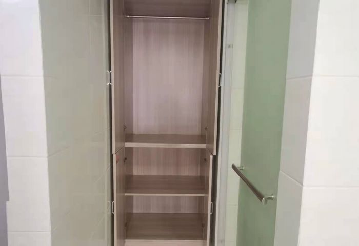 鸿运大厦 1室1厅1卫 67m&sup2;